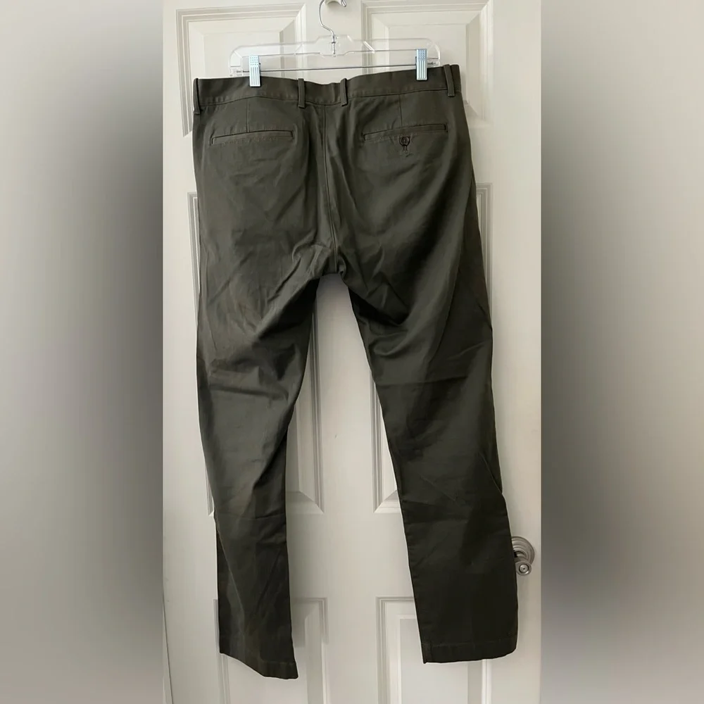 Men’s J.Crew Flex Slim Fit Olive Green Flat Front Chino pants slacks 36x34